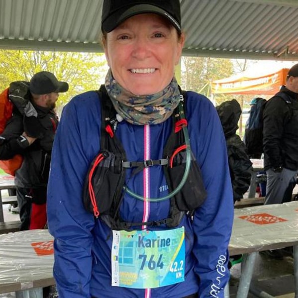 Karine Charest boucle son premier marathon - Christophe LLAMAS Coaching